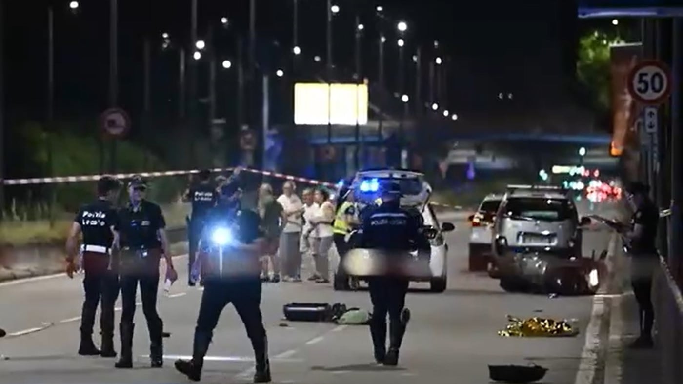 Incidente choc a Milano: motociclista impatta contro un palo e muore decapitato