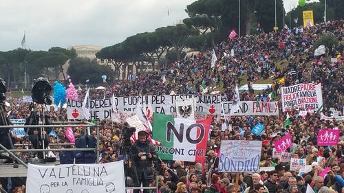 Il Family Day sfida Renzi: "Ci ricorderemo" 1