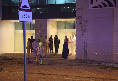 Dubai, 'incendio alla Torch Tower: venti piani in fiamme 5
