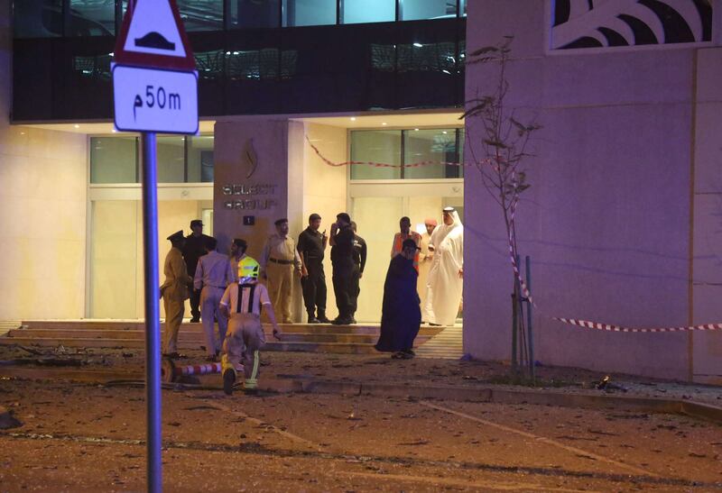 Dubai, 'incendio alla Torch Tower: venti piani in fiamme 5