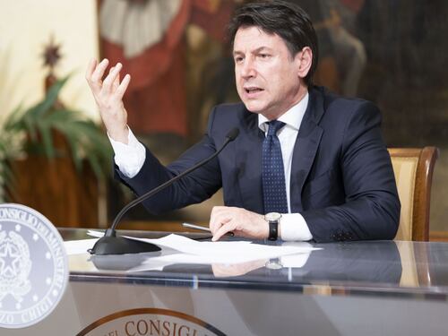 Il grande bluff di Conte Promette 750 miliardi e in tasca ci dà briciole