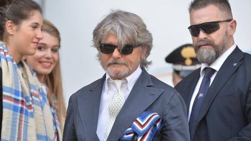 Massimo Ferrero beato tra le donne a Sabaudia 6