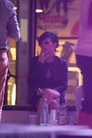 Dolcenera sexy in minigonna sulla Versilia notturna 10