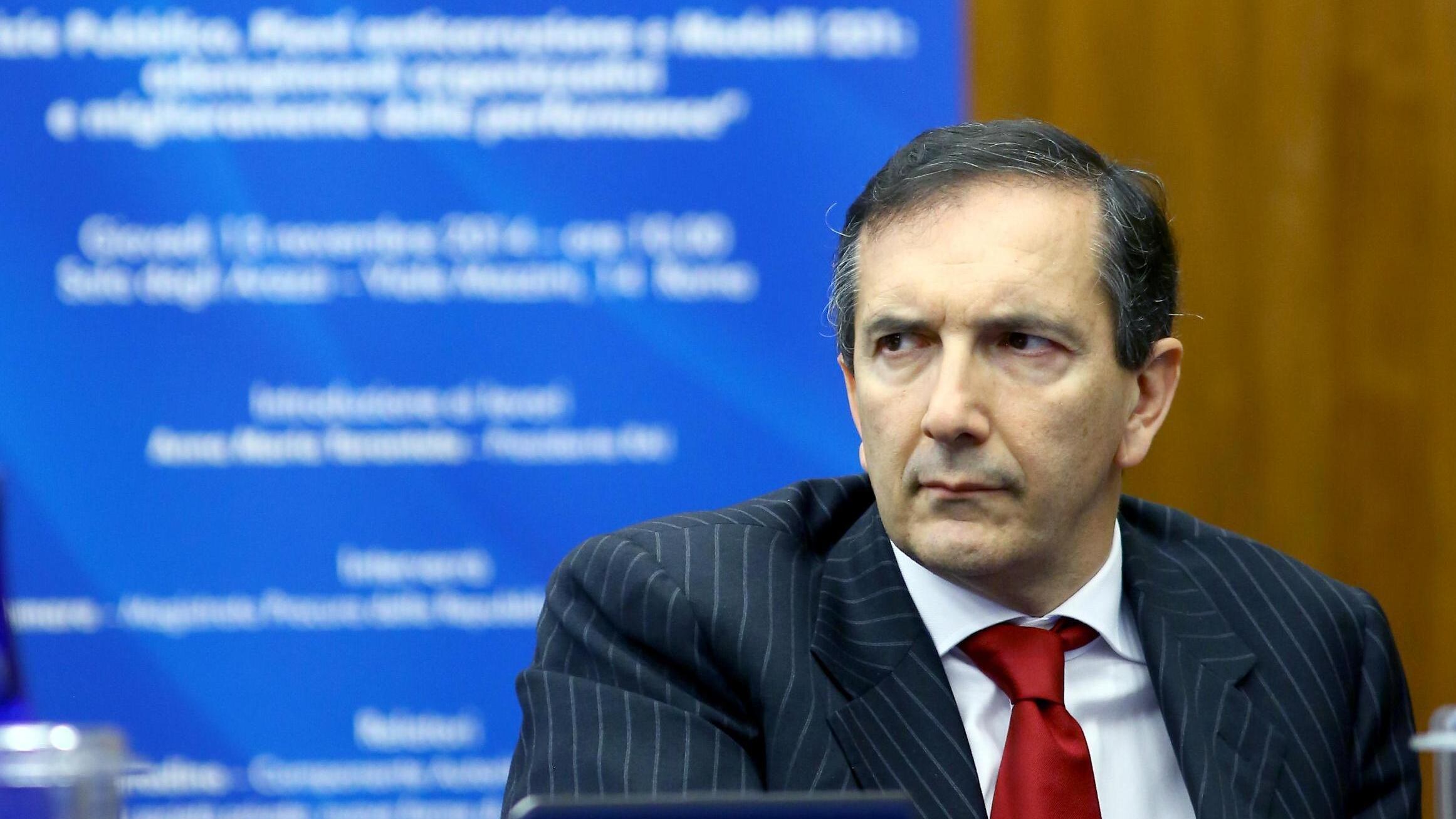 Sì del Cda al piano di accorpamento. Gubitosi esulta: «Una rivoluzione, risparmi per 70 milioni»