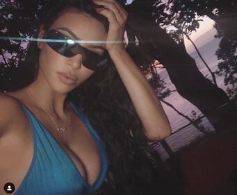 Kim Kardashian, estate hot in foto 4