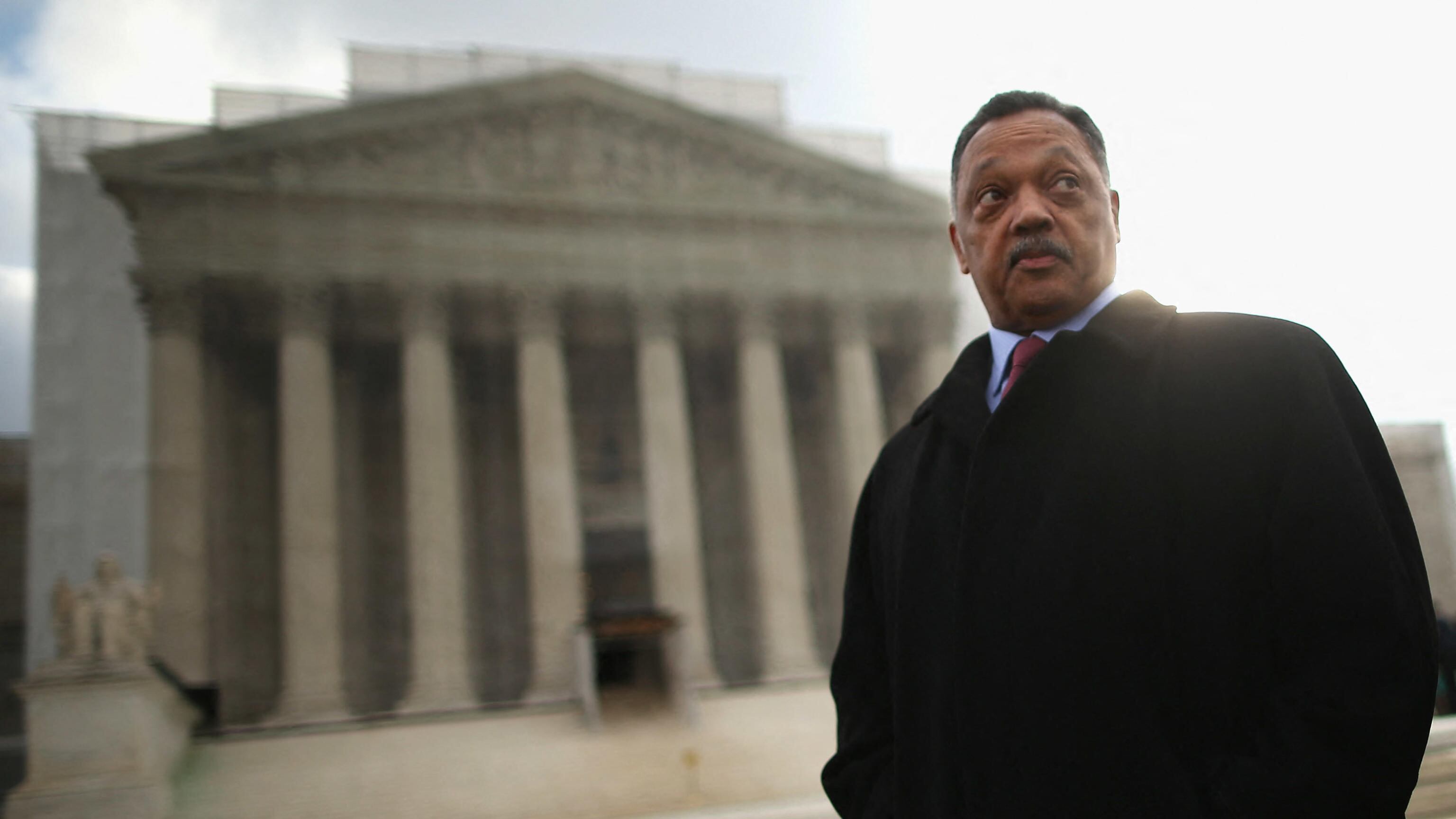 Morto Jesse Jackson, il reverendo icona dei diritti civili. Aveva 84 anni