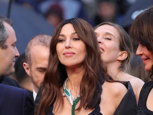 Monica Bellucci splende a Cannes