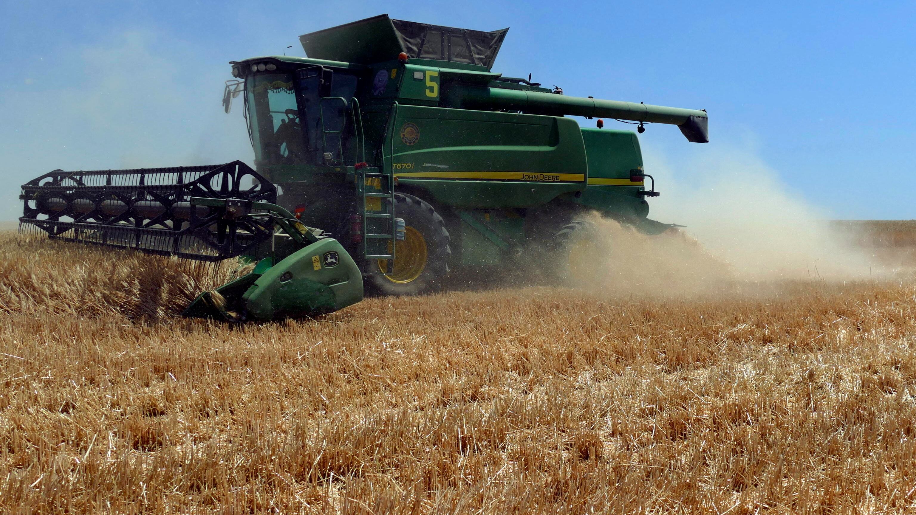 Due navi di grano già in Turchia. E arriva anche il soccorso polacco