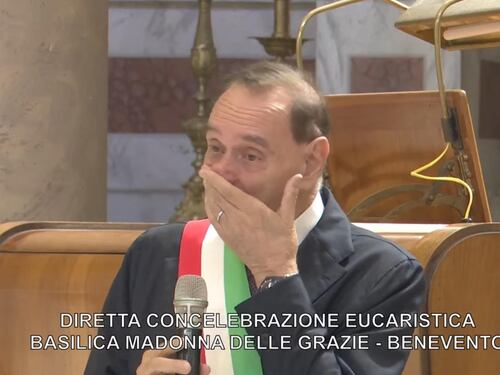 Mastella racconta la malattia: “Ho un tumore, ora temo di morire da solo”