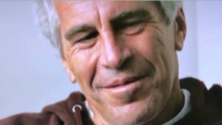 "Raggirò secondini e psicologi": le ultime verità sul caso Epstein