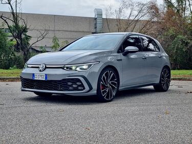 Volkswagen Golf GTD: guarda la gallery della compatta sportiva diesel 1