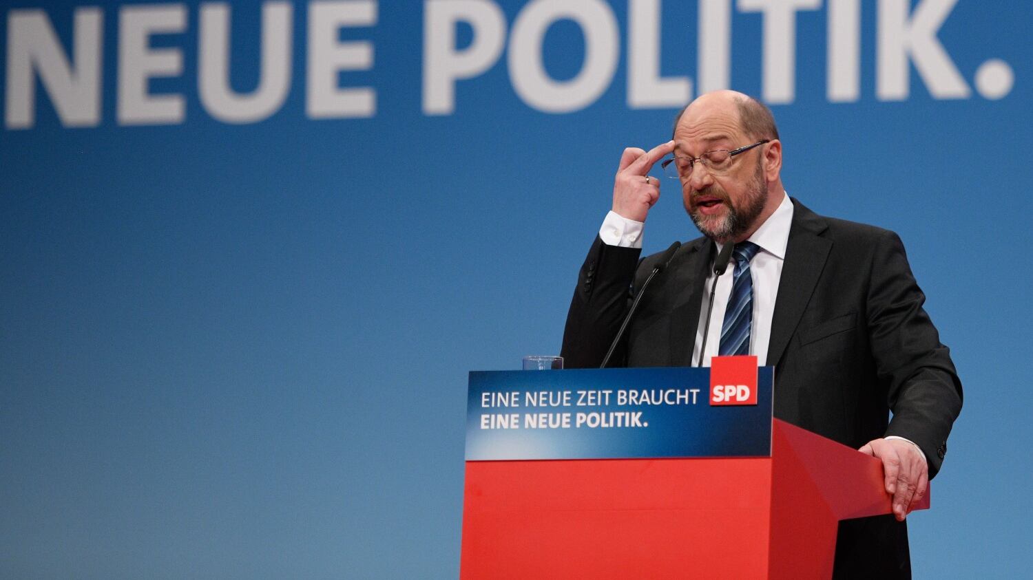 Schulz torna a sparare sull'Italia: "Zero fiducia in Salvini e Di Maio"