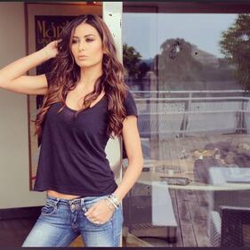 Elisabetta Gregoraci sexy e sbarazzina 6