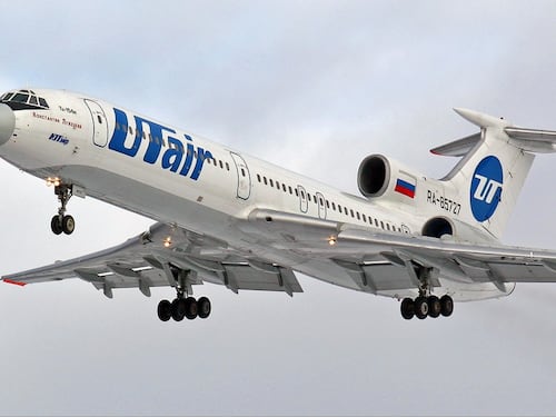 Russia-Ucraina, è guerra di passaporti. Kiev vieta entrata a 52 russi