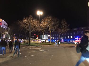 Dusseldorf, attacco con l'ascia in stazione 4