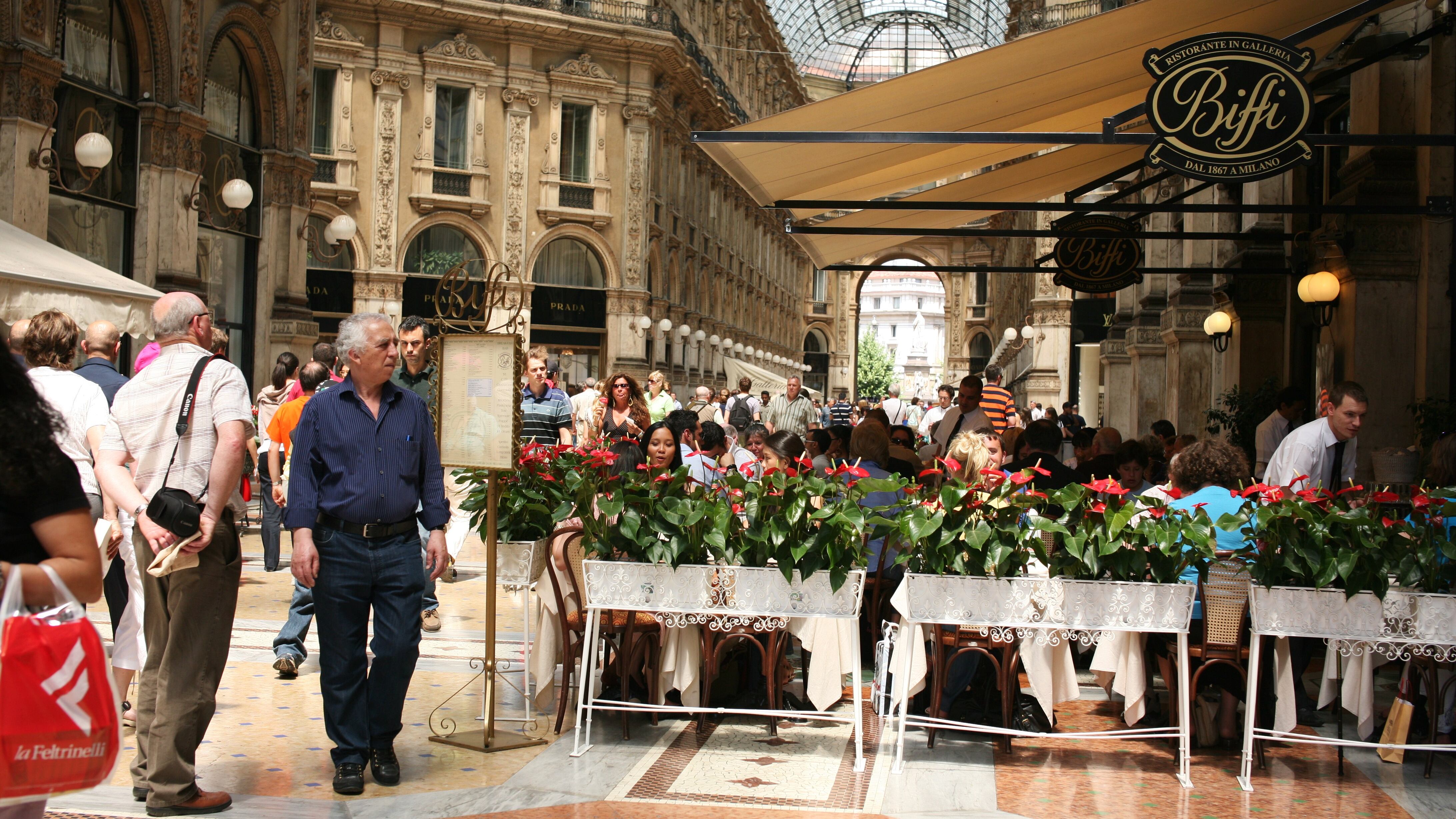 Tra Galleria e Dal Verme adesso i locali storici si sentono sotto sfratto