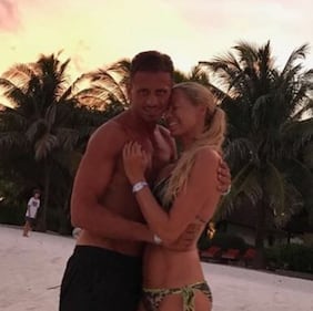 Federica Panicucci sexy alle Maldive 7