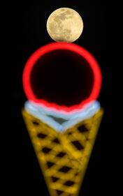 Le immagini della Superluna 9
