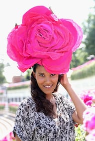 Royal Ascot, i copricapi più bizzarri sfoggiati dall'aristocrazia inglese 13