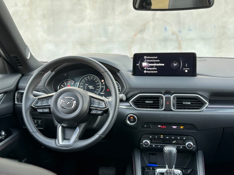 Mazda CX-5 2024: guarda la gallery del suv premium giapponese 17