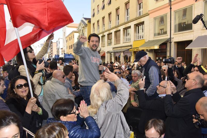 Le contestazioni a Salvini a Livorno 8