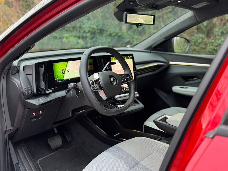 Renault Scenic E-Tech: guarda la gallery del crossover elettrico per viaggiare 14