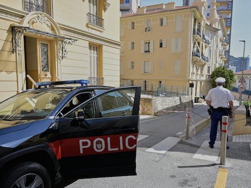 Monaco, caccia al killer dell’oligarca russo: la pista dei call center illegali