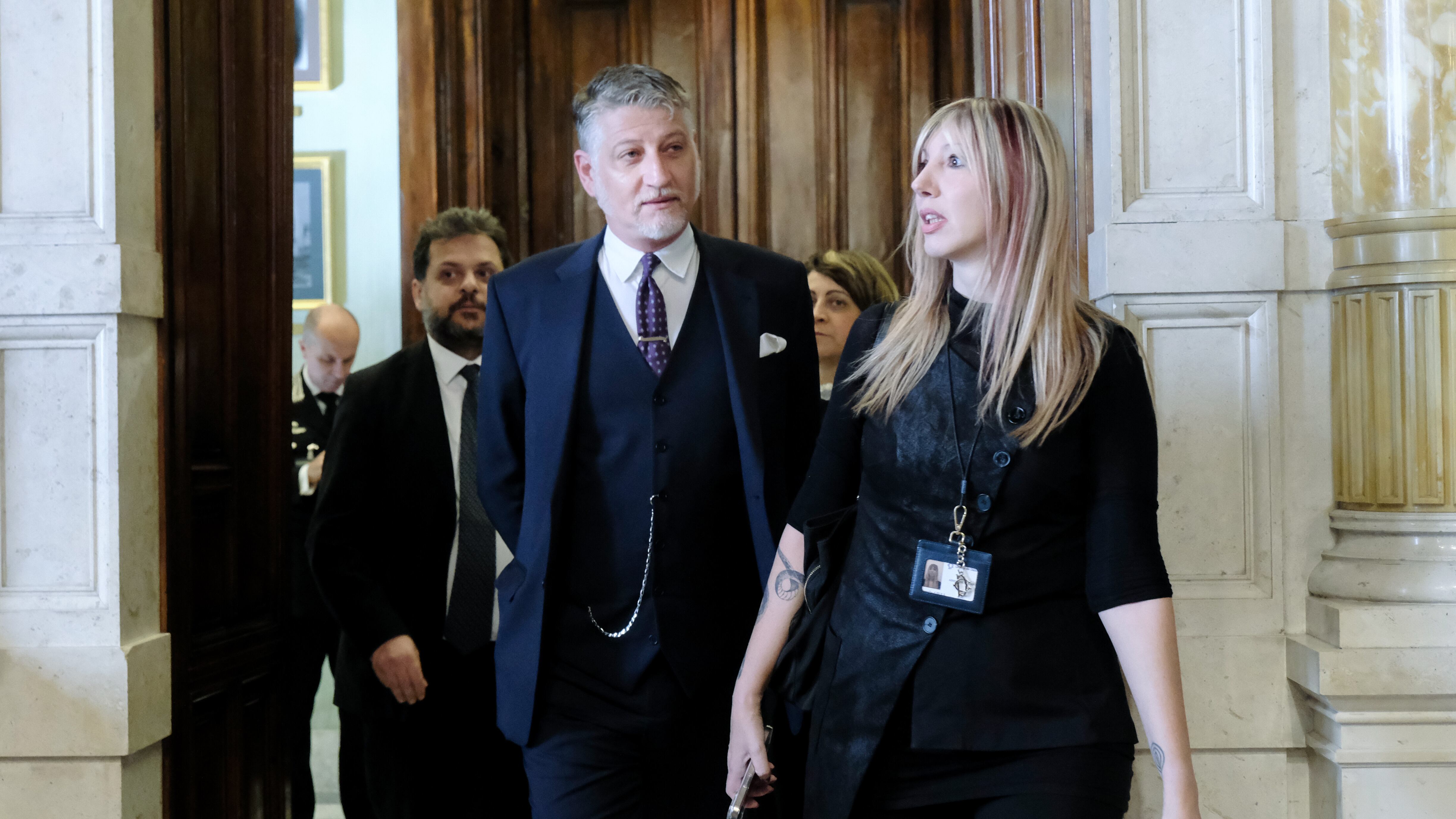 Giuli, "Report" e il metodo faida