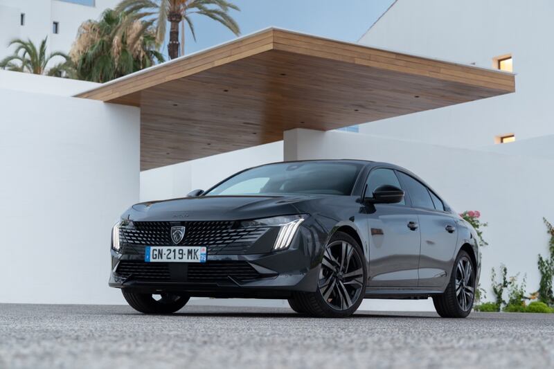 Nuova Peugeot 508 2023: guarda le foto 7