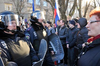 Manifestazione filorussa a Donetsk 9