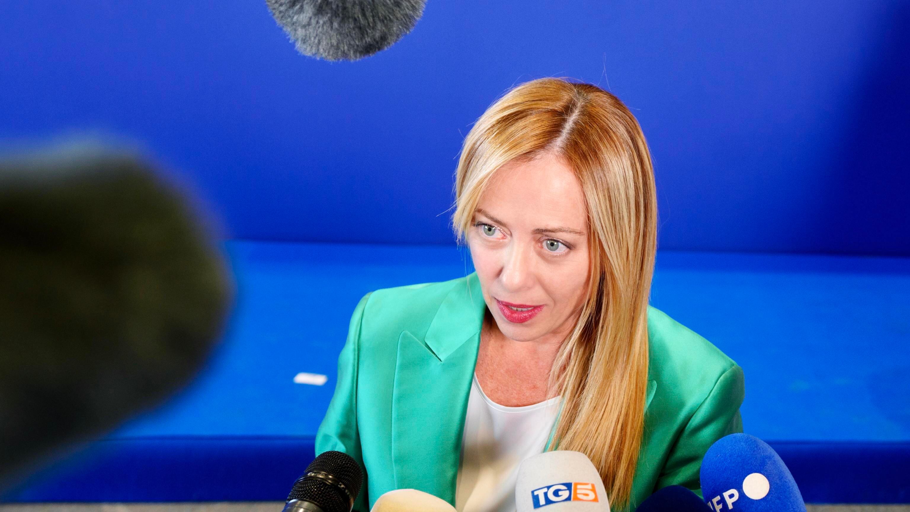"Apostolico? Nessun dossieraggio, era in prima fila…”. Meloni smonta così le polemiche sulla toga pro migranti