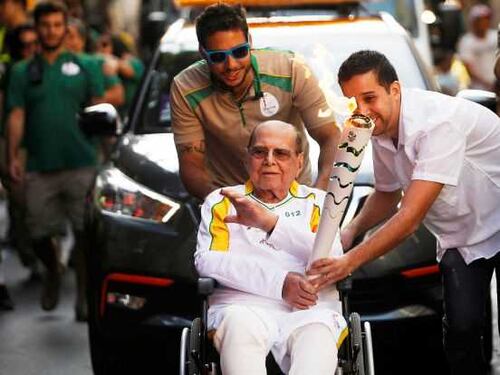 Chirurgo vip Pitanguy morto dopo aver portato la fiamma a Rio