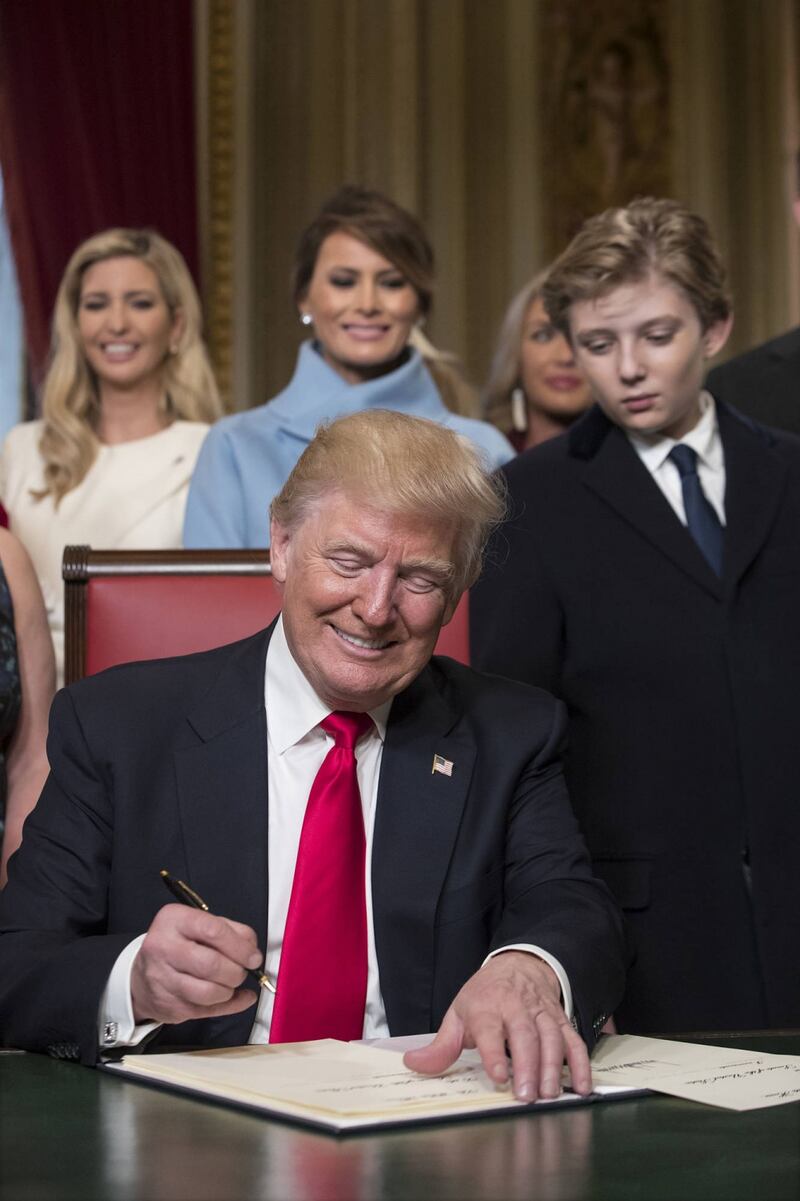 Melania e Ivanka Trump: moglie e figlia del presidente 12