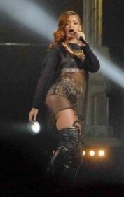Rihanna e il balletto hot 5