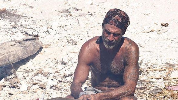Isola dei Famosi, tutti contro Raz Degan. L'ex modello non comunica più con il gruppo
