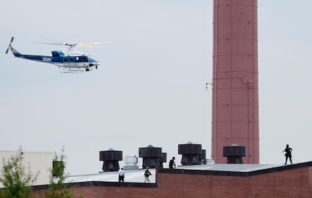 Sparatoria alla Navy Yard, il blitz degli agenti al cantiere 5