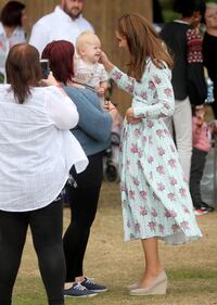 Kate Middleton circondata dai bimbi: foto 7