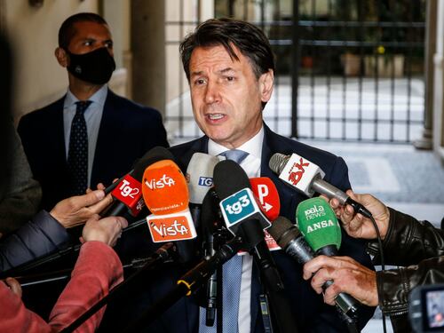 I russi e la spia allontanata. Altri veleni sul governo Conte
