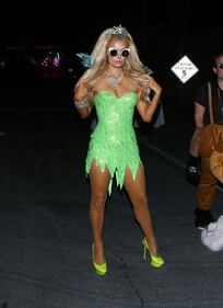 Paris Hilton nuda e bondage 37