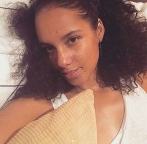 Miley Cyrus e Alicia Keys, sexy senza trucco 6