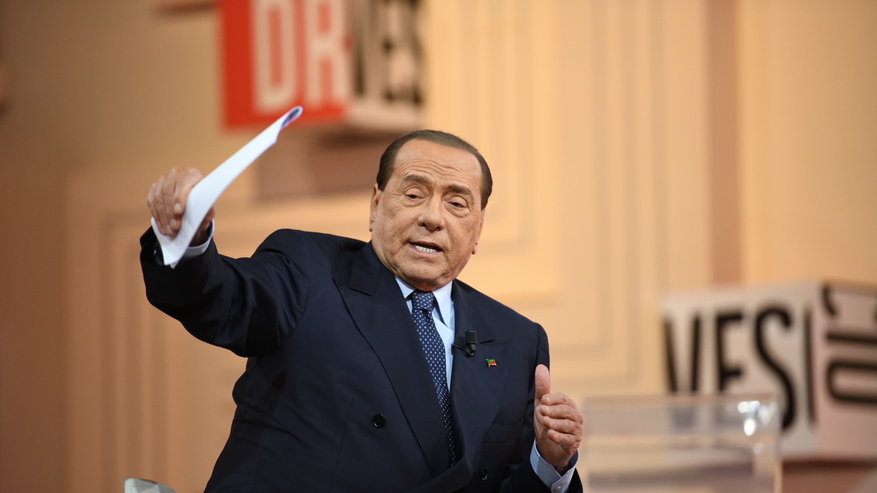 Fisco e ripresa: la telefonata tra il Cav e Draghi