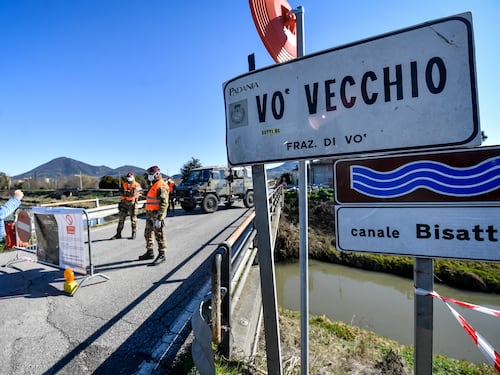 Vo' Euganeo fa ancora scuola: gli asintomatici sono contagiosi