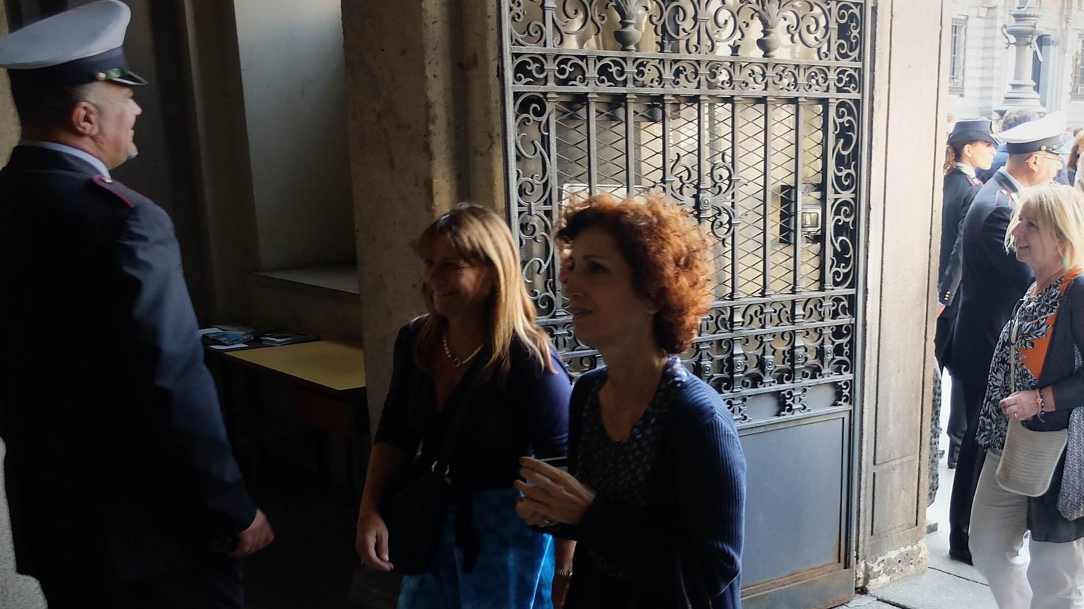 Il Duomo è blindato L'Agenzia delle entrate resta un colabrodo