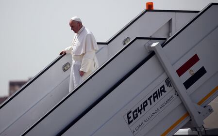 Papa Francesco arriva al Cairo 4