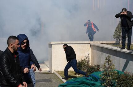 Proteste a Tirana contro il governo 3