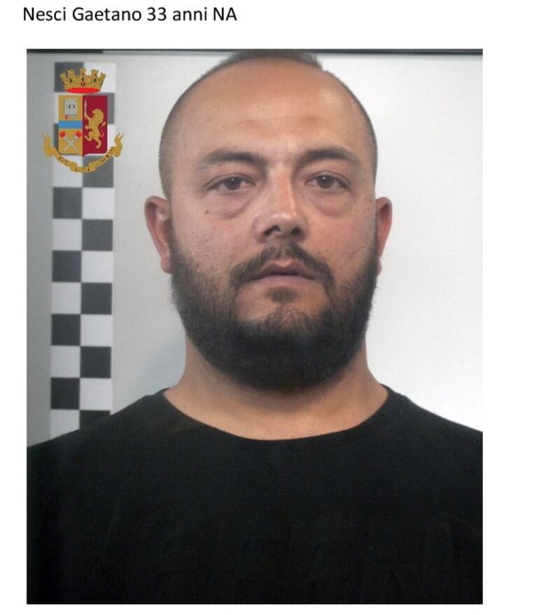 “Siamo i tecnici del gas”, poi sequestrano e rapinano due anziane: così sono stati bloccati dalla polizia 7