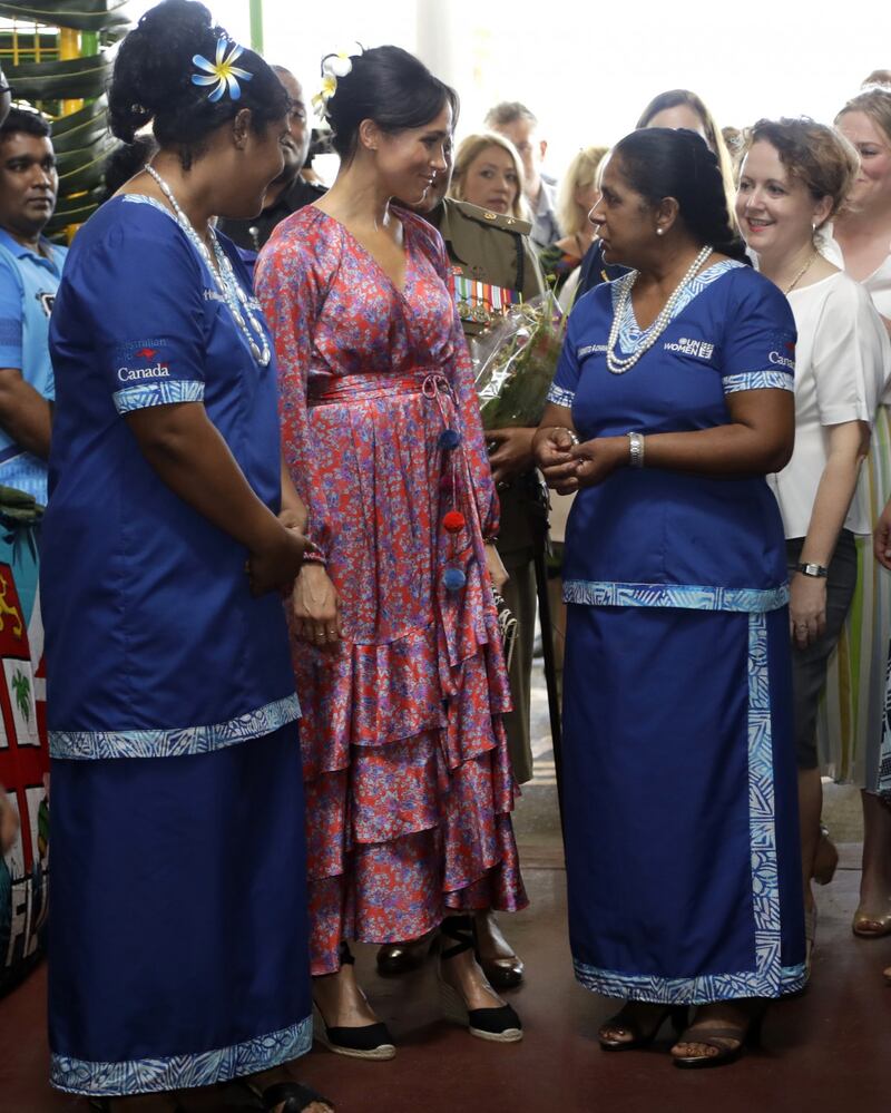 Meghan Markle, i primi scatti in abito premaman 9