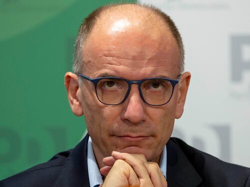 Letta si scaglia contro Meloni ma tace sulle gaffe dei suoi