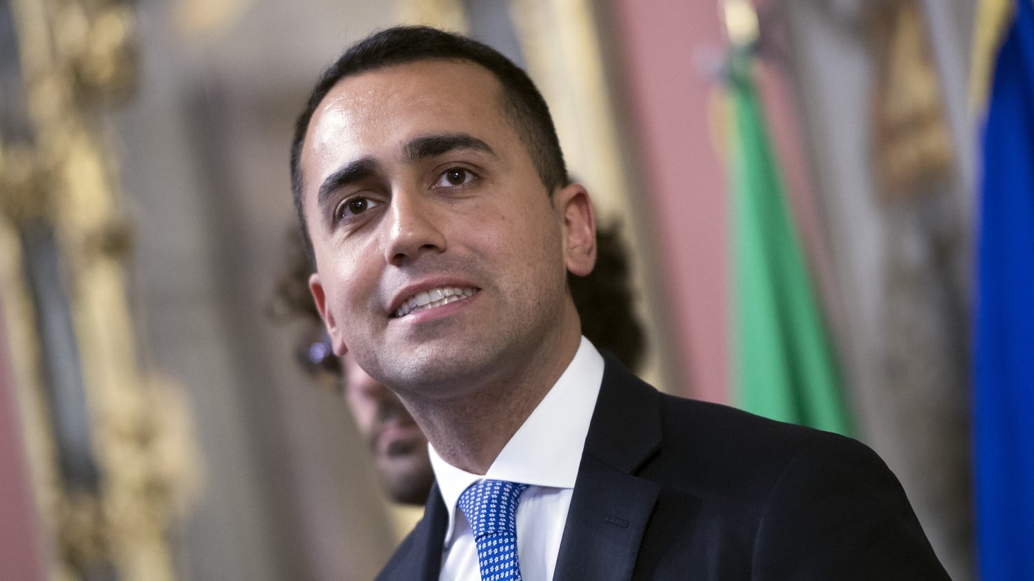 Di Maio: "Patto solo con Salvini". Fi: "Una prova d'incapacità"