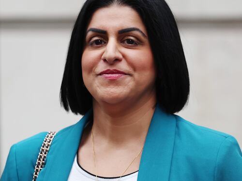 Londra dichiara guerra ai migranti: "Fanno a pezzi il Paese"